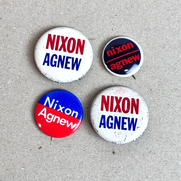 Vintage Politcal Finback Buttons Nixon Agnew - Picture 1 of 7